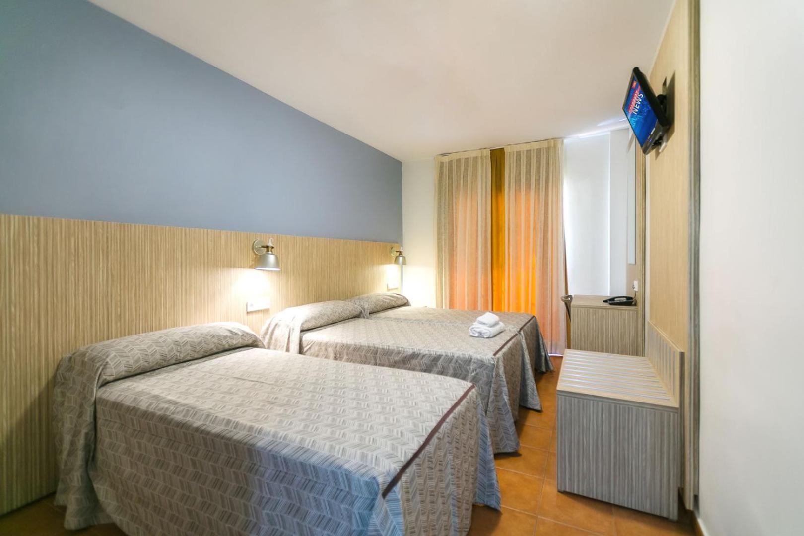 Hotel Galicia ฟูเอนฮิโรลา ภายนอก รูปภาพ