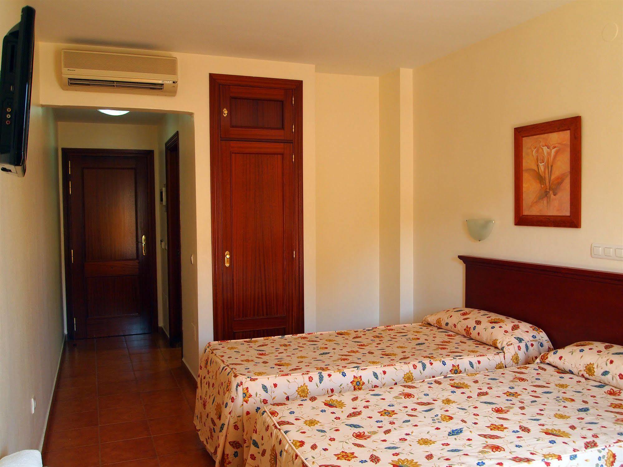 Hotel Galicia ฟูเอนฮิโรลา ภายนอก รูปภาพ