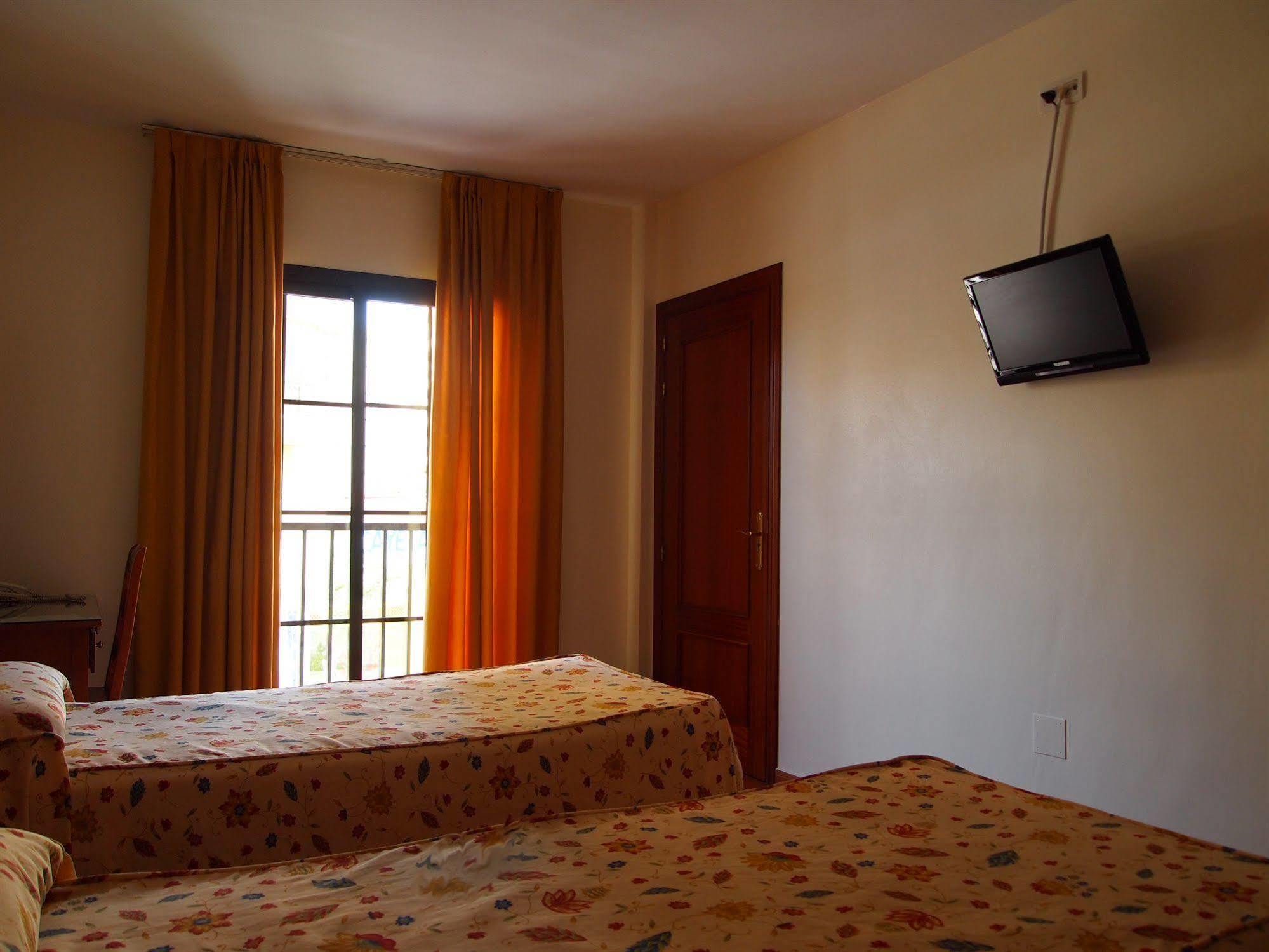 Hotel Galicia ฟูเอนฮิโรลา ภายนอก รูปภาพ