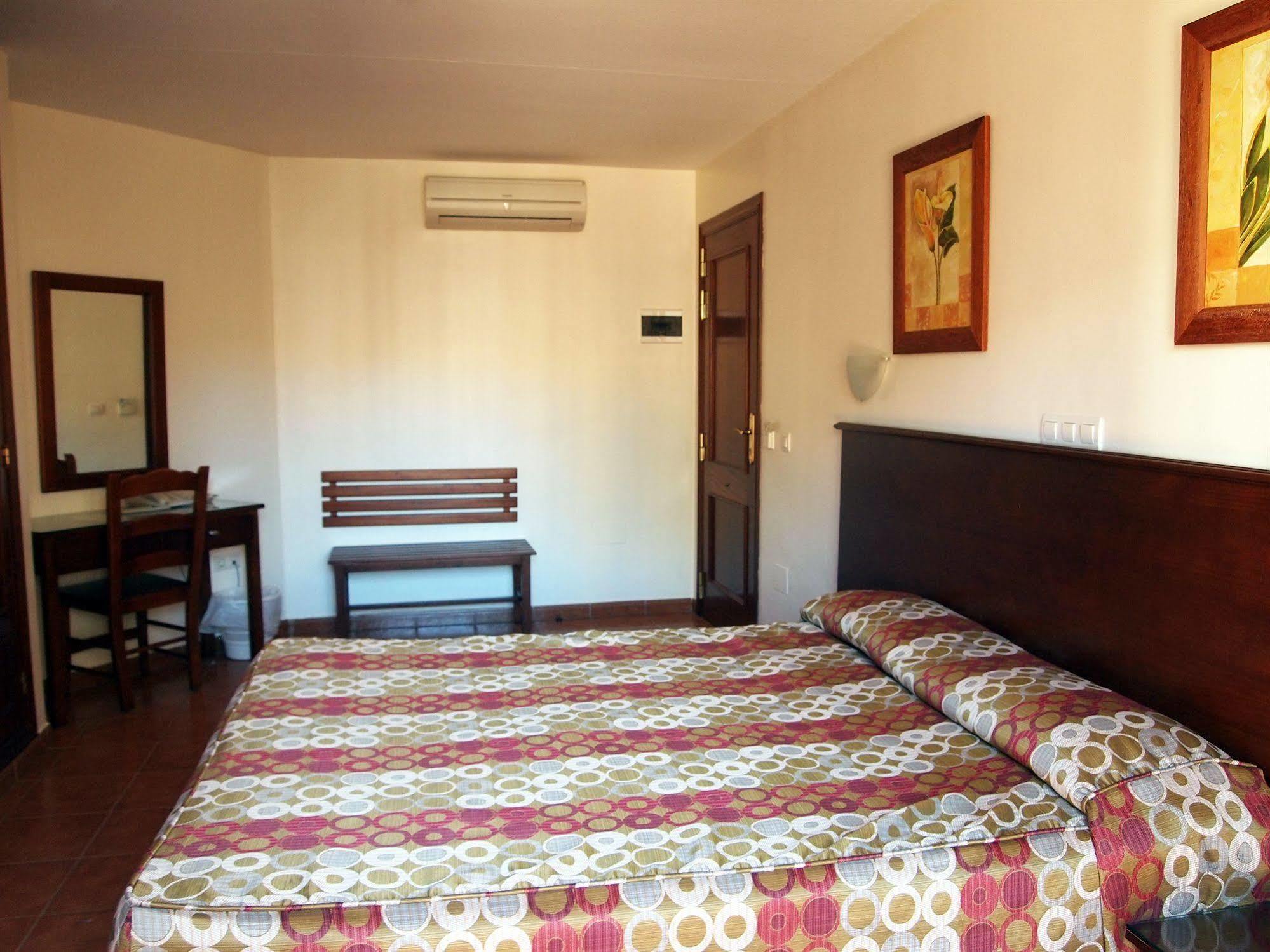 Hotel Galicia ฟูเอนฮิโรลา ภายนอก รูปภาพ